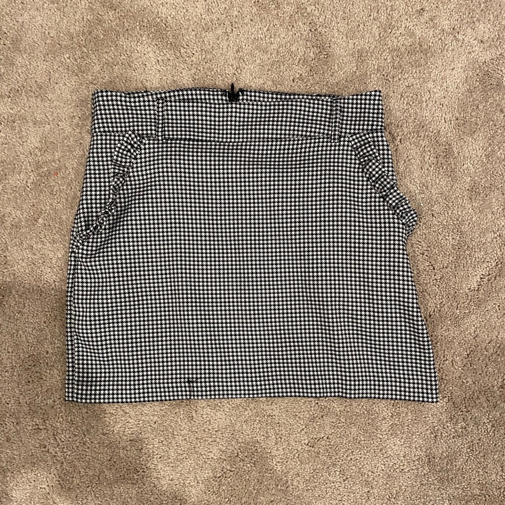 Forever 21 skirt